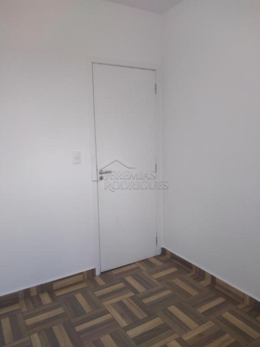 Apartamento com 3 dormitórios para locação, 89M² no Edifício New Way Tower em Pindamonhangaba/SP
