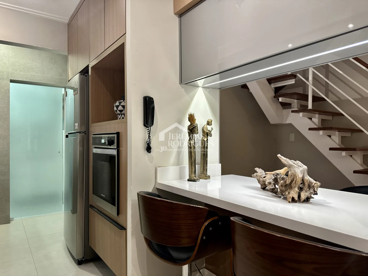 Apartamento com 2 dormitórios, 171 m² - Edifício Solar dos Juritis - Taubaté/SP.