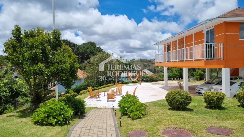 Linda Pousada em Campos do Jordão com uma vista privilegiada