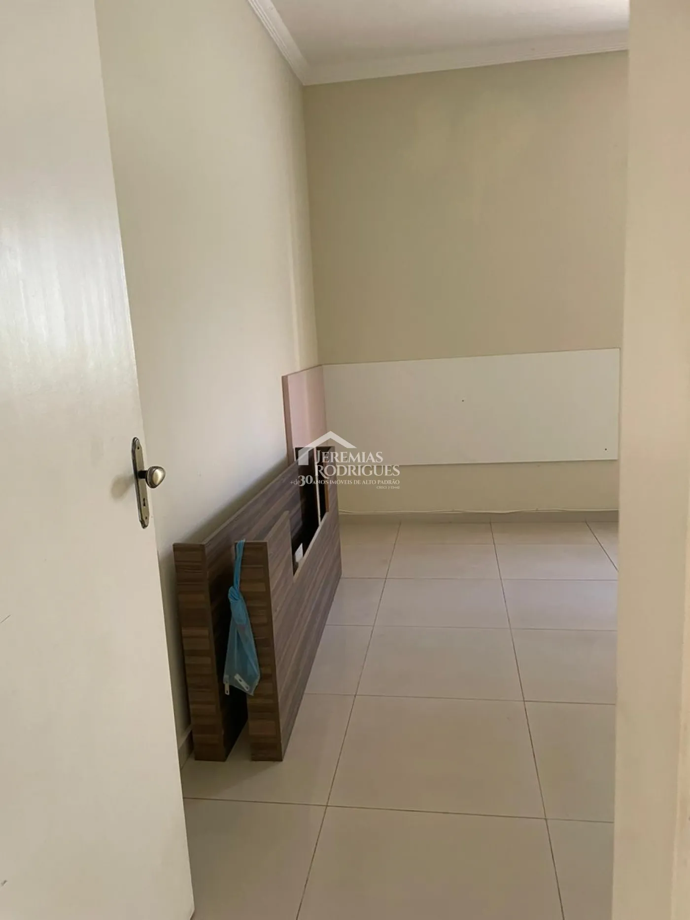 Casa com 3 dormitórios, 379 m² - Condomínio Real Ville - Pindamonhangaba/SP