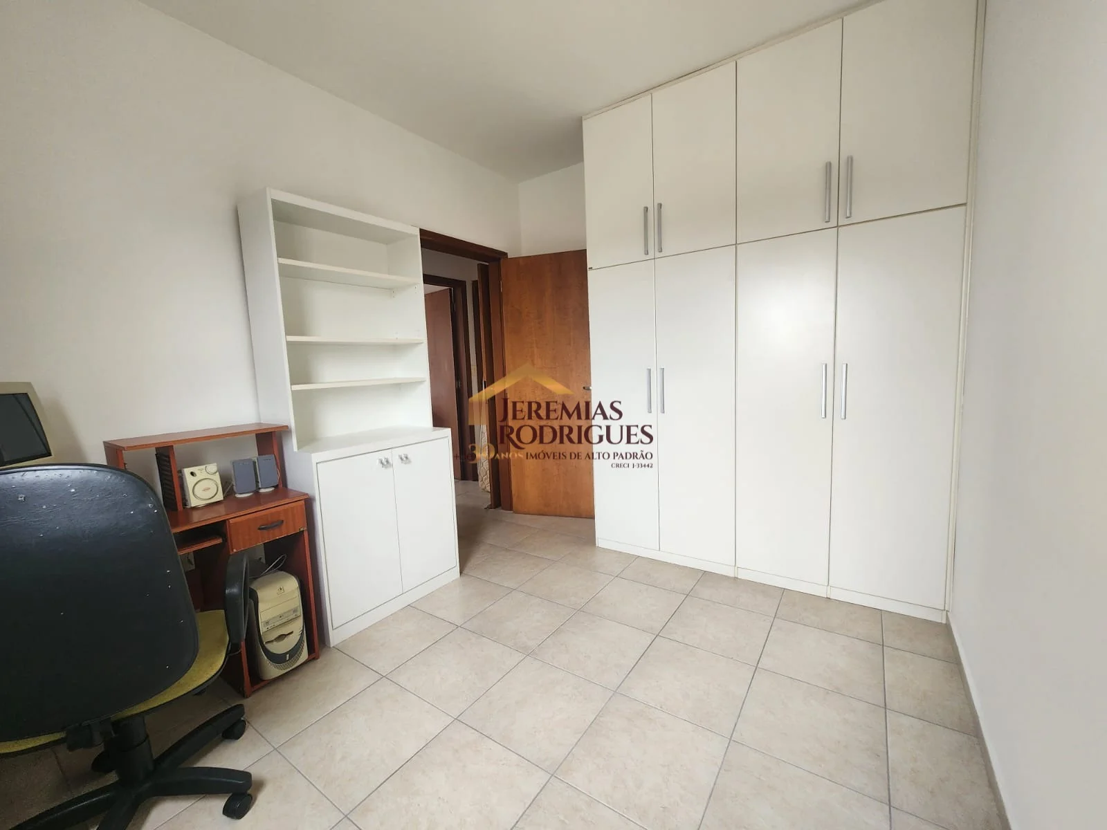 Apartamento para locação no Edifício Gênova em Taubaté/SP - foto 11