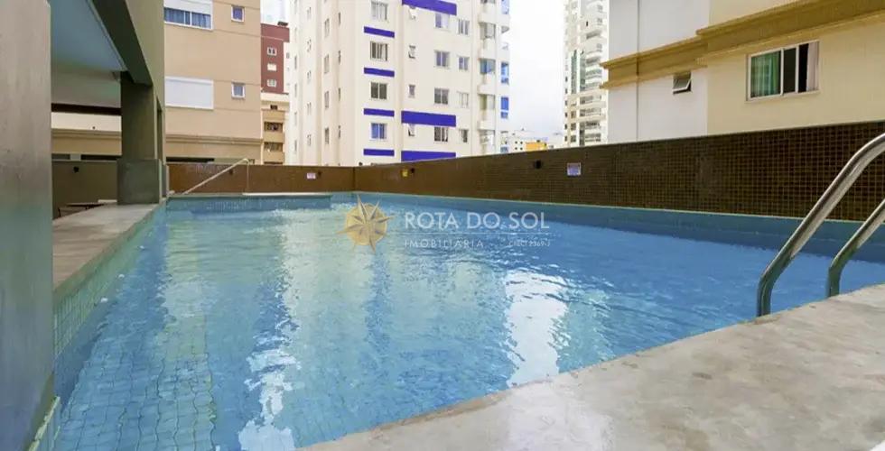 Place Vendome apartamento 4 suítes e 4 vagas na Meia Praia