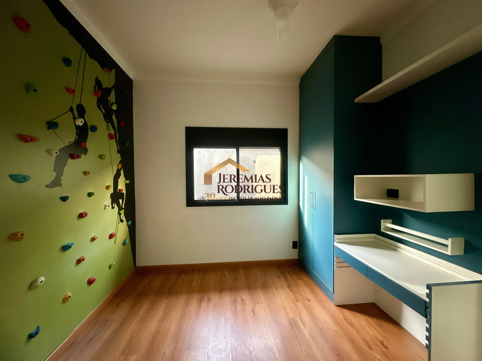 Casa para venda e locação no Condomínio Residencial Verdes Vales em Taubaté/SP.