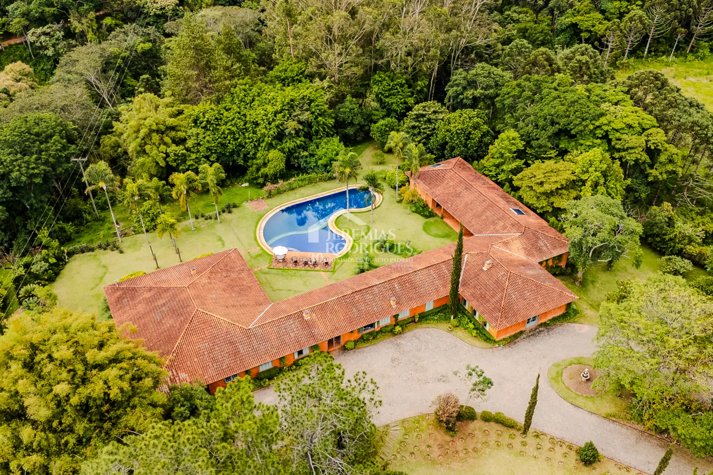 Casa à venda por R$ 6.200.000,00 - Cunha/SP