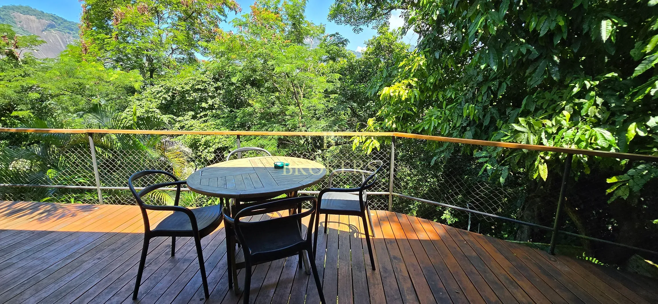 Mansão Colonial a venda em Santa Teresa: 2 Casas, Piscina e Área Gourmet. Terreno de 2.000m² , vist — foto 65