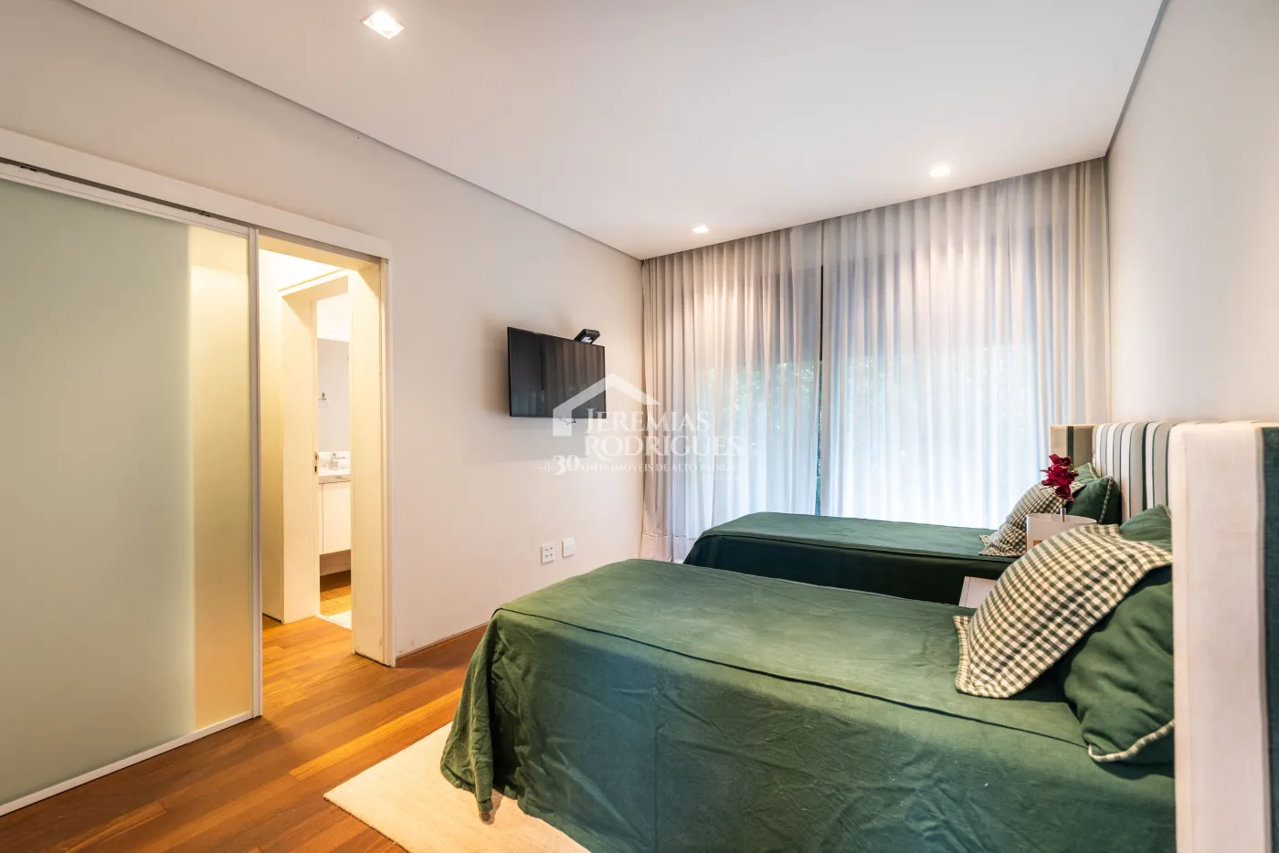 Casa para venda com 4 suítes no Condomínio Fazenda Dona Carolina em Itatiba/SP