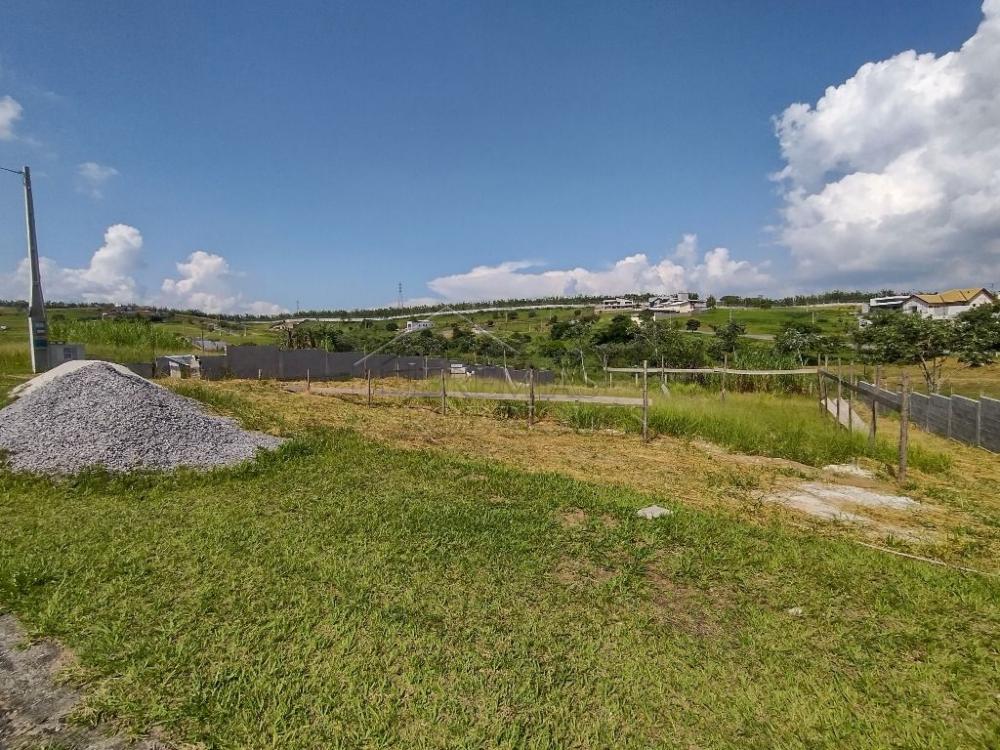 Terreno com 1.003 m² - Condomínio Village da Serra - Tremembé/SP.