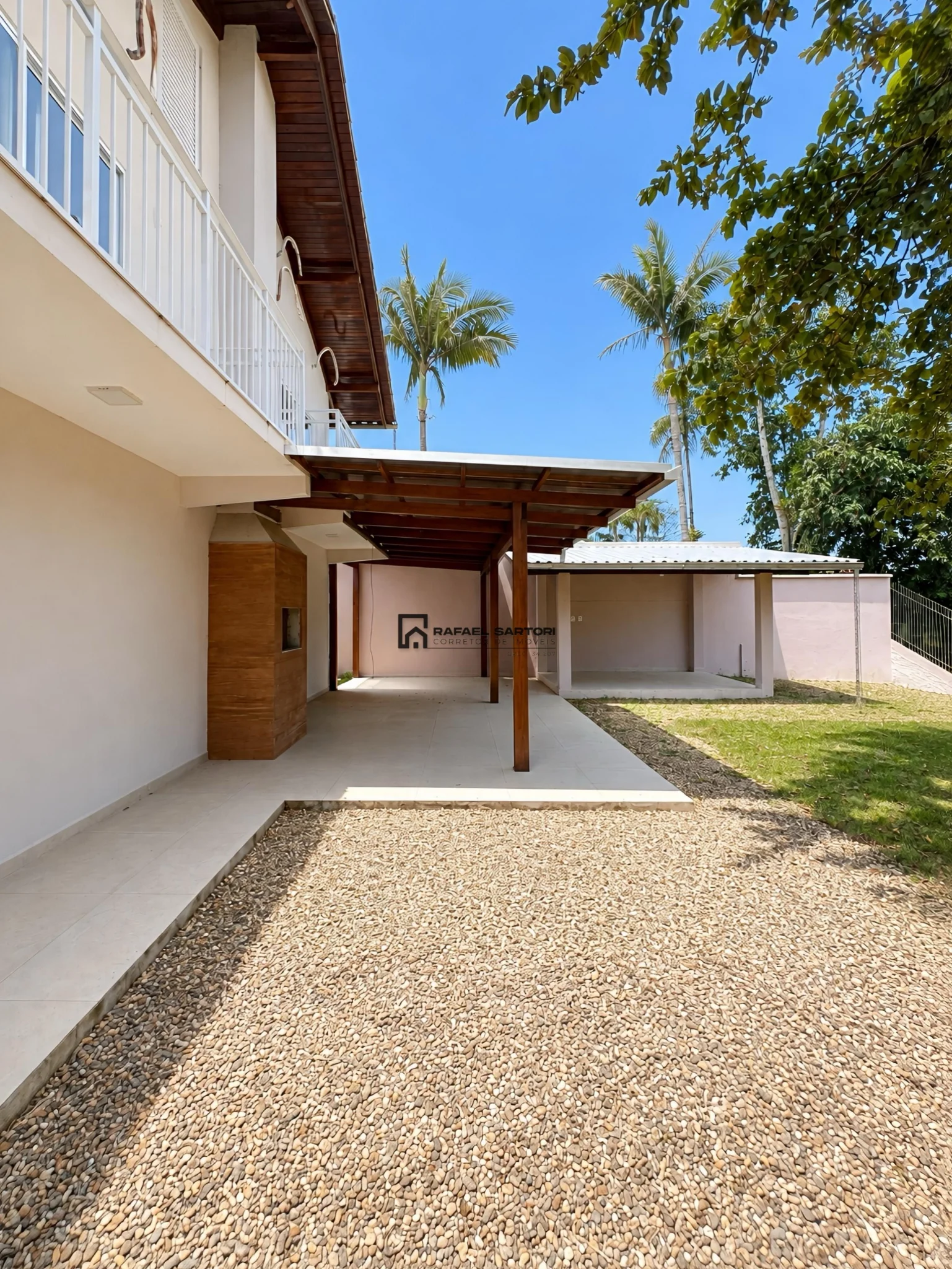 CASA AMPLA NO BAIRRO VIEIRA