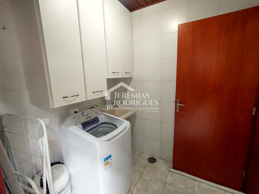 Casa com 4 suítes, 204 m² - Condomínio Jardim Véu da Noiva - Campos do Jordão/SP