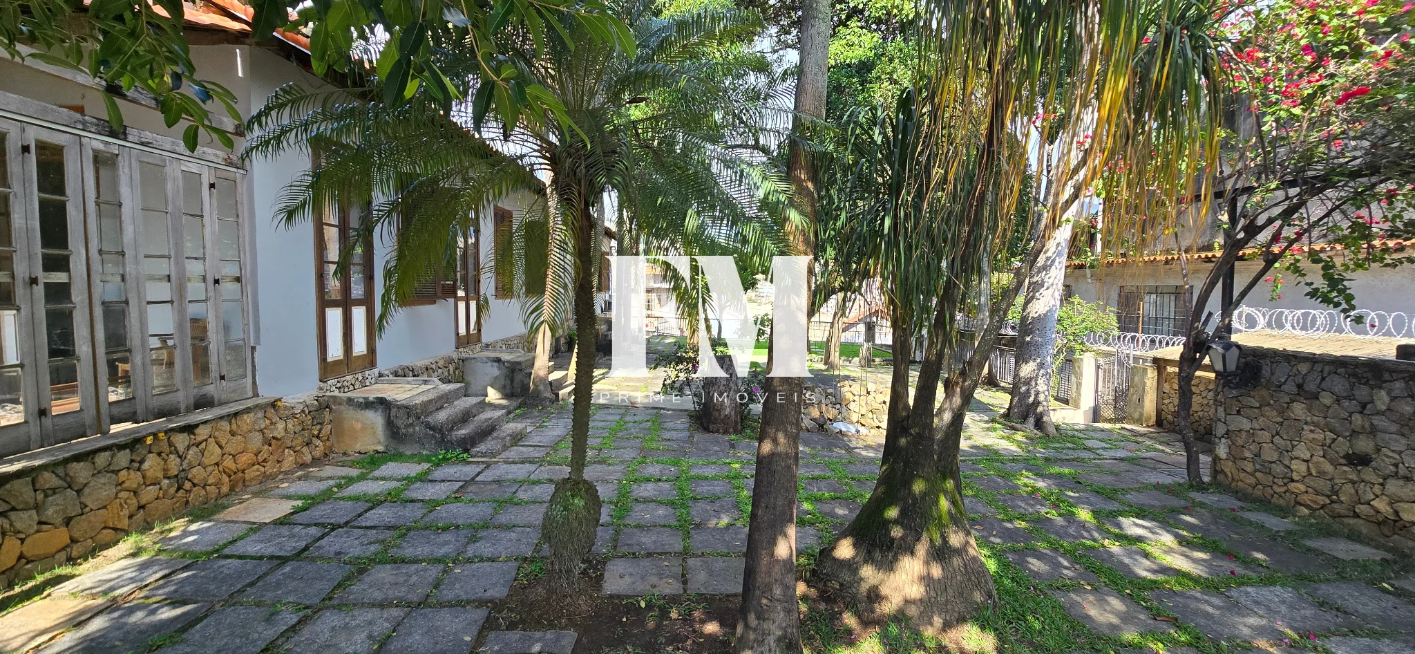 Casa Exclusiva Cercada pelo Verde com Lazer Completo e Guarita com Segurança 24 Horas - foto 8