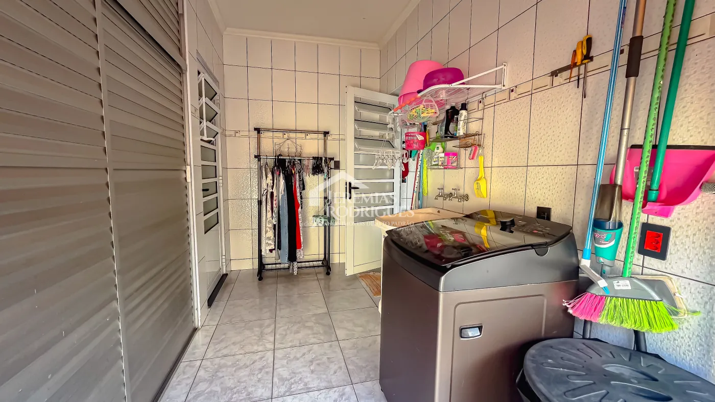 Casa com 2 quartos, 240 m² - Condomínio Real Ville - Pindamonhangaba/SP