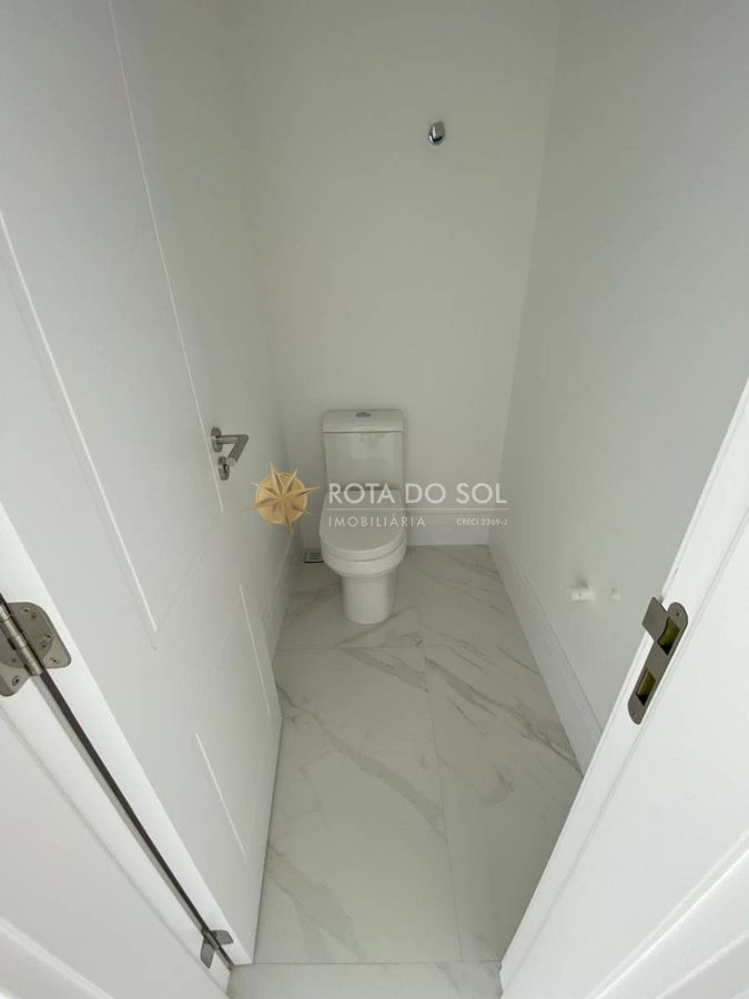 Belíssimo Apartamento 4 Suítes Quadra Mar Meia Praia Itapema SC