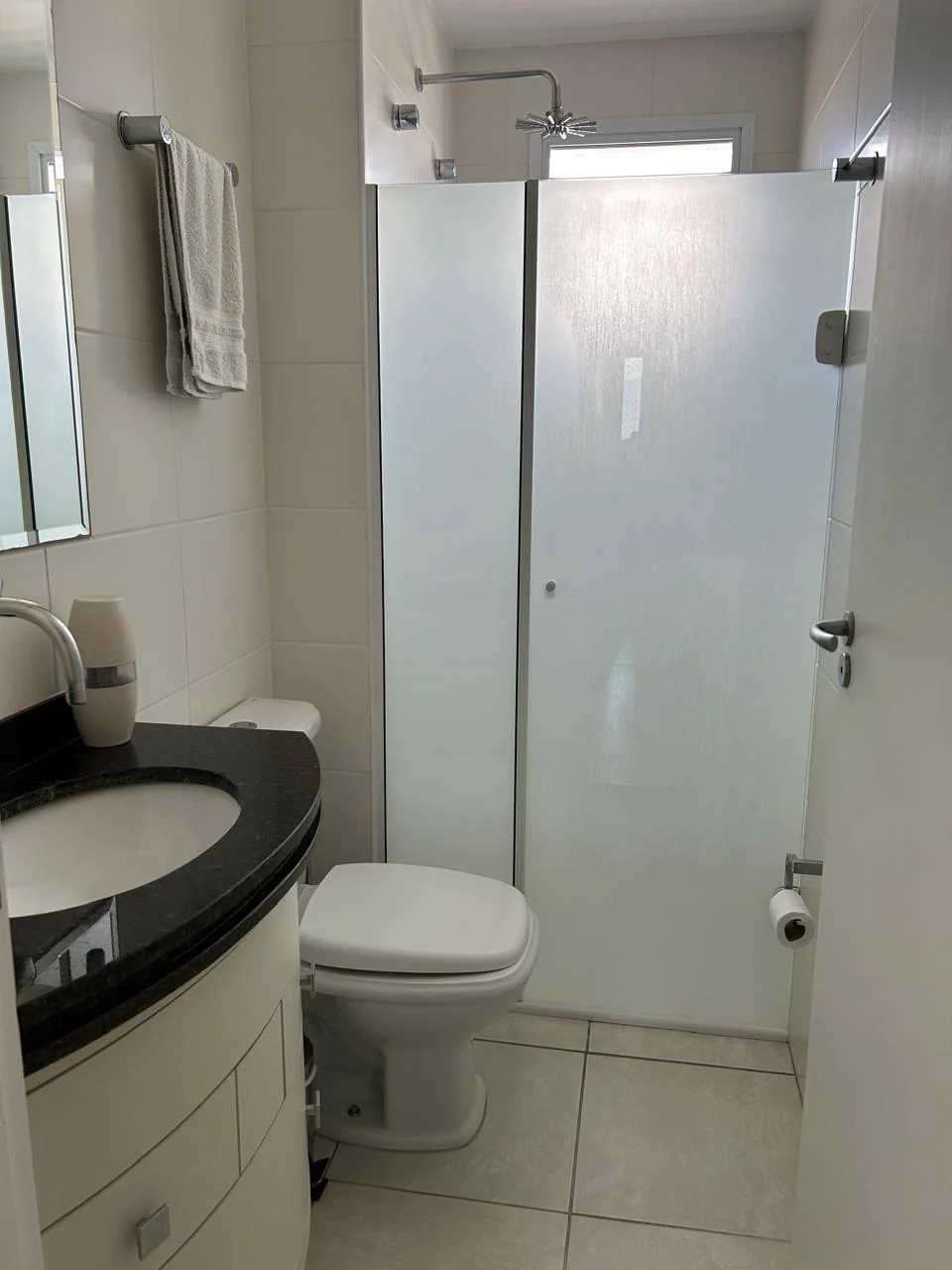Apartamento à venda com 3 dormitórios no Condomínio Placere em Taubaté/SP. 