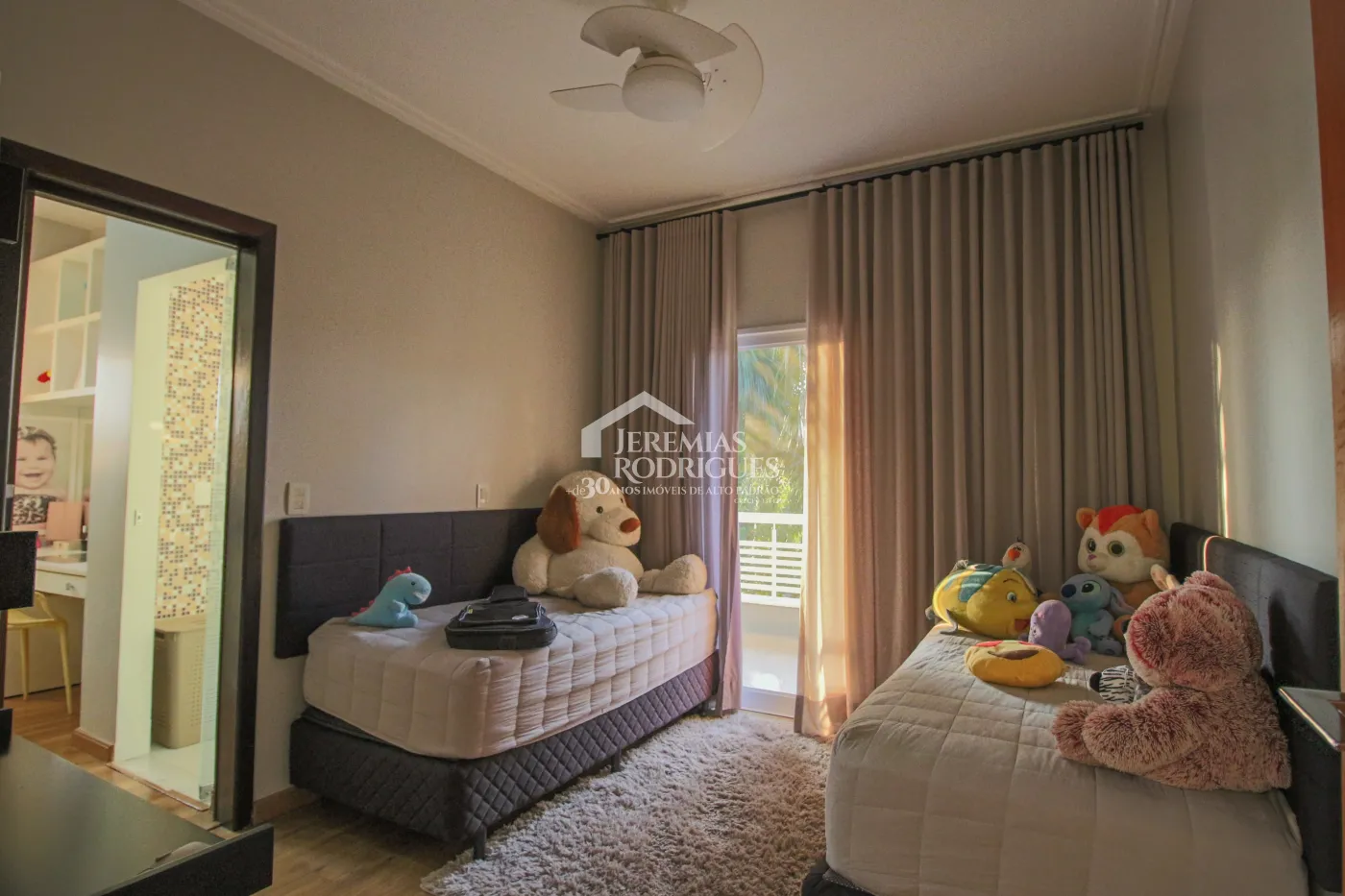 Casa com 3 suítes, 342 m² - Condomínio Taubaté Village - Taubaté/SP.