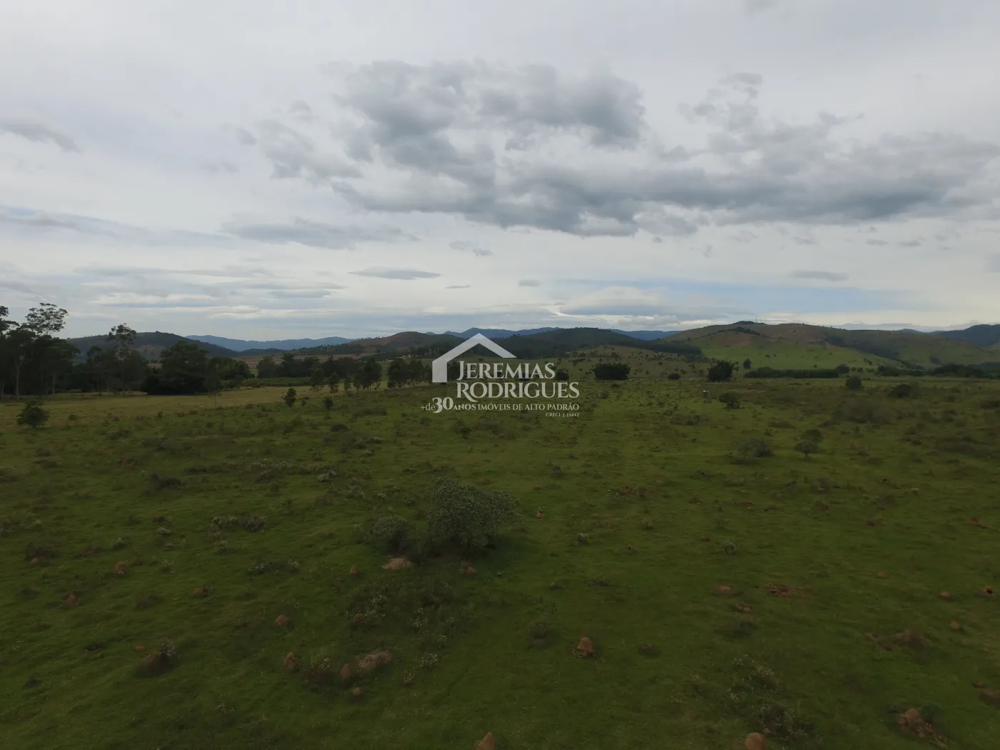 Terreno com 800.000 m² - Feital - Pindamonhangaba/SP.