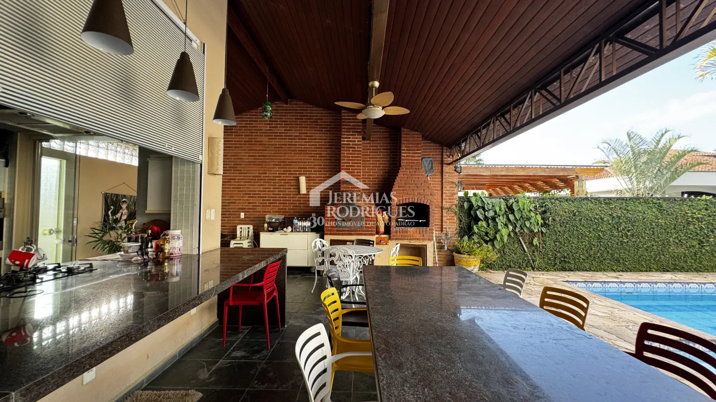 Casa à venda com 6 dormitórios no Condomínio Vale do Sol em Tremembé/SP