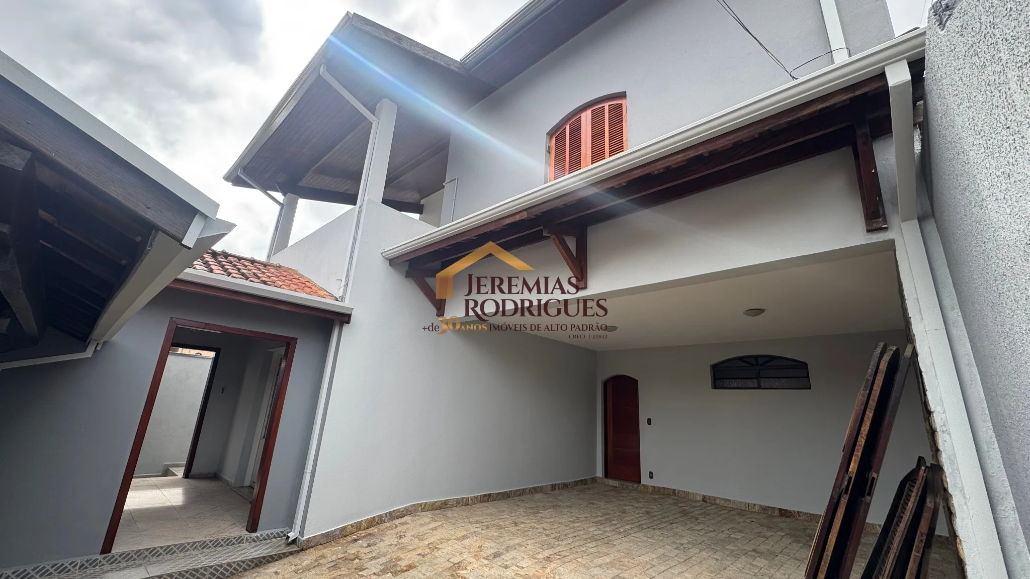 Casa para locação e venda no Bairro São Benedito em Pindamonhangaba/SP. — foto 18