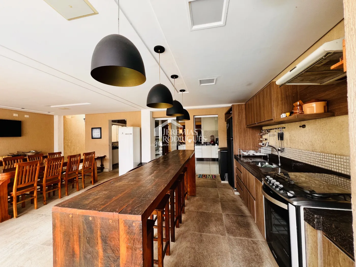 Casa com 4 dormitórios, 394 m² - Alto São Pedro - Taubaté/SP.