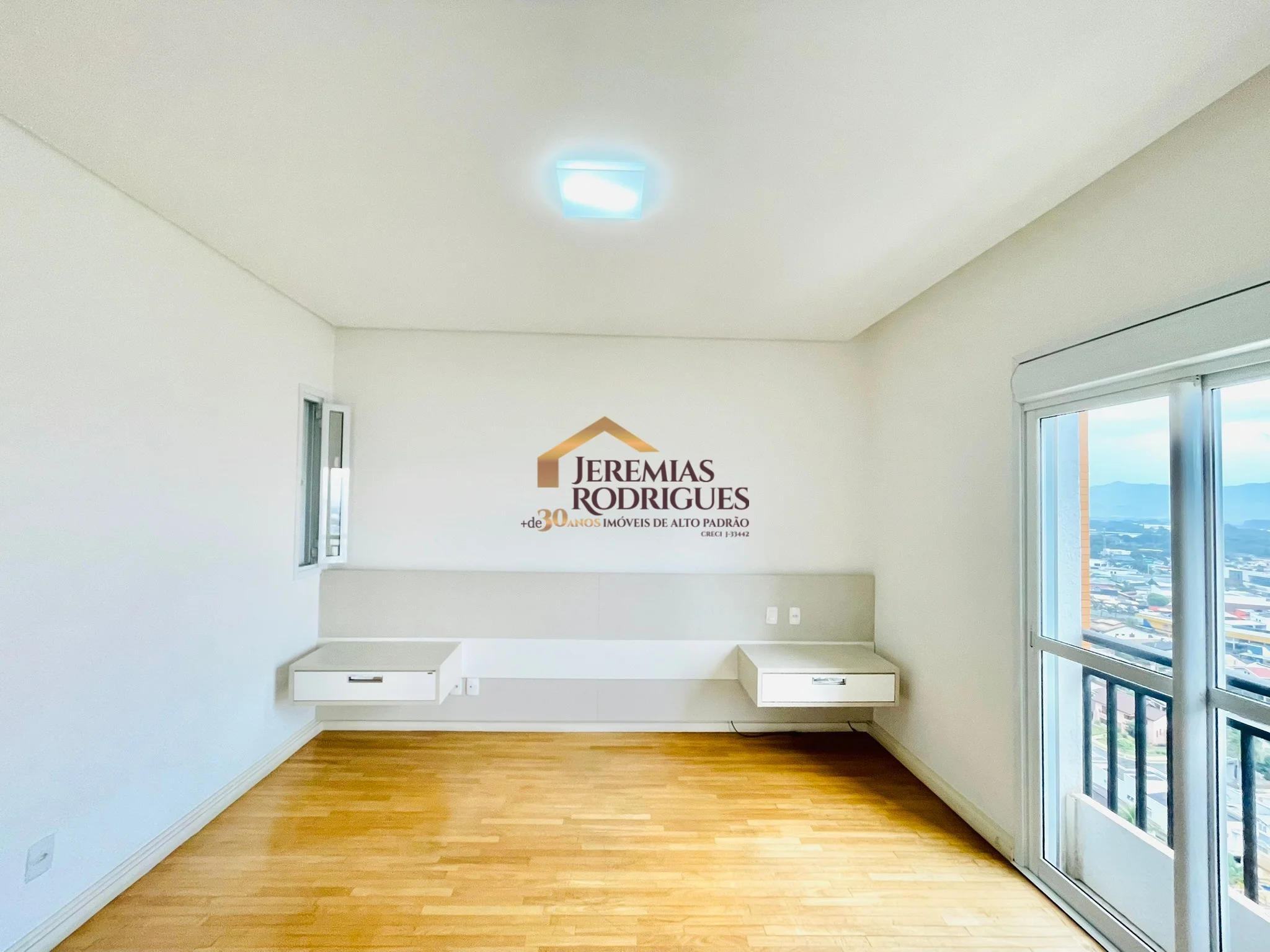 Apartamento Mobiliado para locação e venda no Condomínio Des Arts em Taubaté/SP.