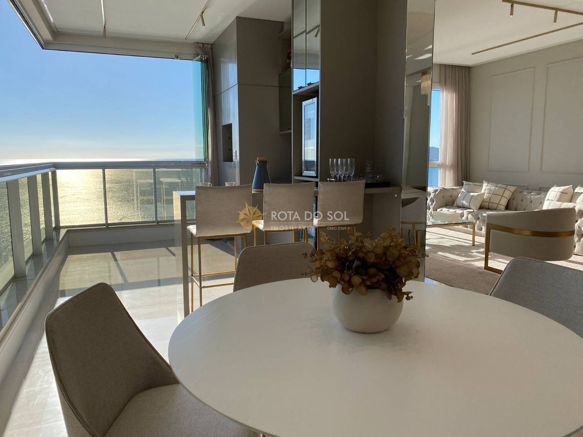 Cambirela Apartamento Decorado com 4 Suítes em Meia Praia Itapema — foto 9