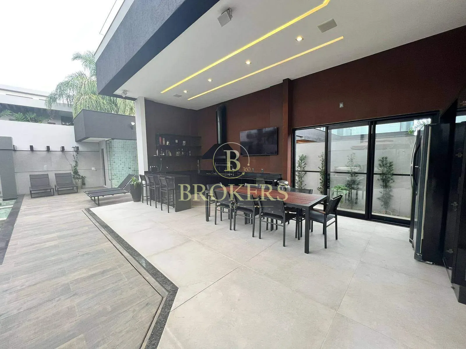 Design e luxo no Alphaville: Mansão triplex de 820m² com elevador, 5 suítes e lazer exclusivo por R — foto 18