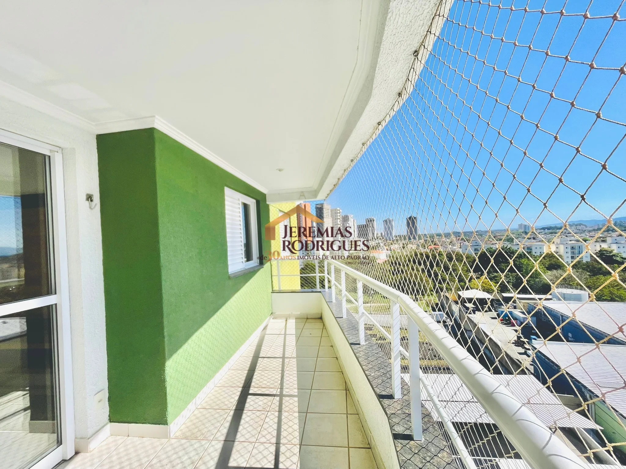 Apartamento para locação no Condomínio Varandas da Mantiqueira em Taubaté/SP.