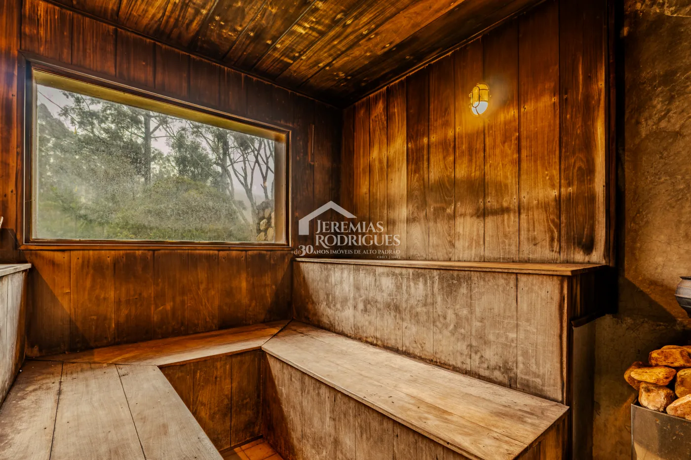 Casa de Campo à venda com 5 suítes no bairro Reinópolis em Santo Antônio do Pinhal/SP