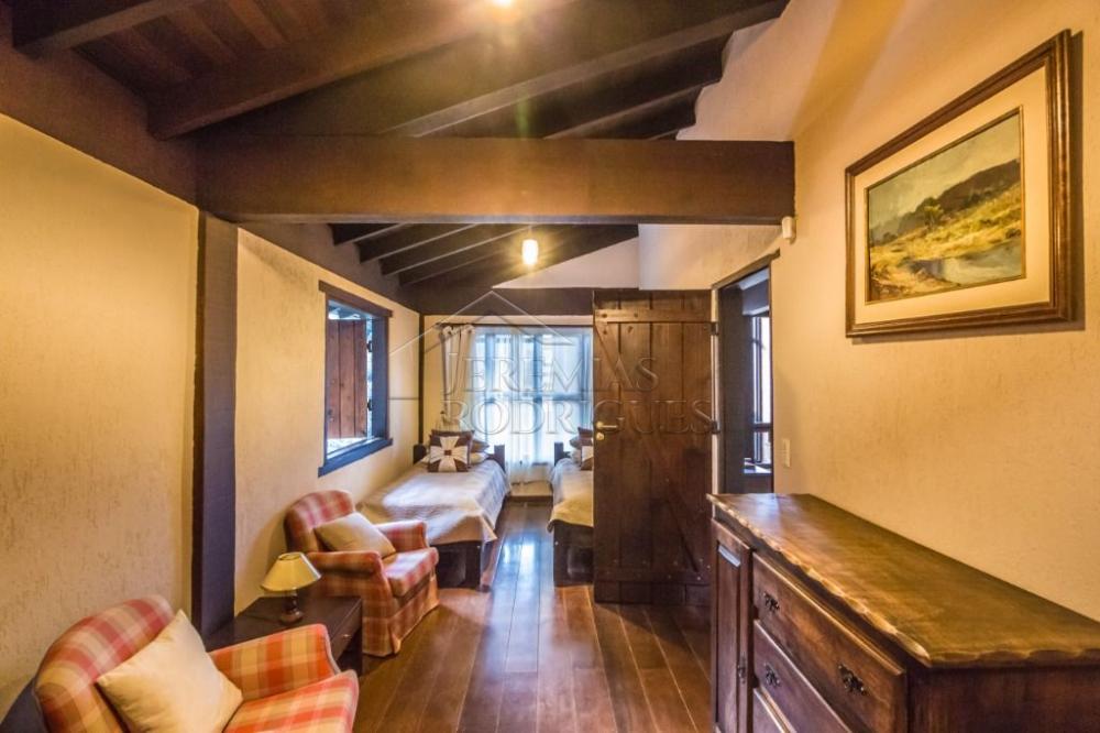 Casa com 3 quartos, 630 m², à venda por R$ 6.500.000- Condomínio Pedra de Fogo - Campos do Jordão/SP