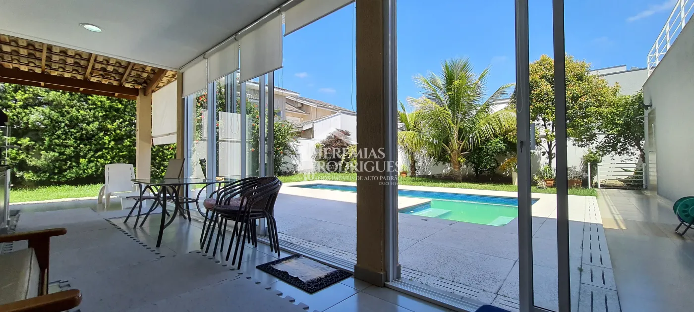 Casa com 3 suítes para venda no Condomínio Campos Do Conde II Versailles em Tremembé/SP