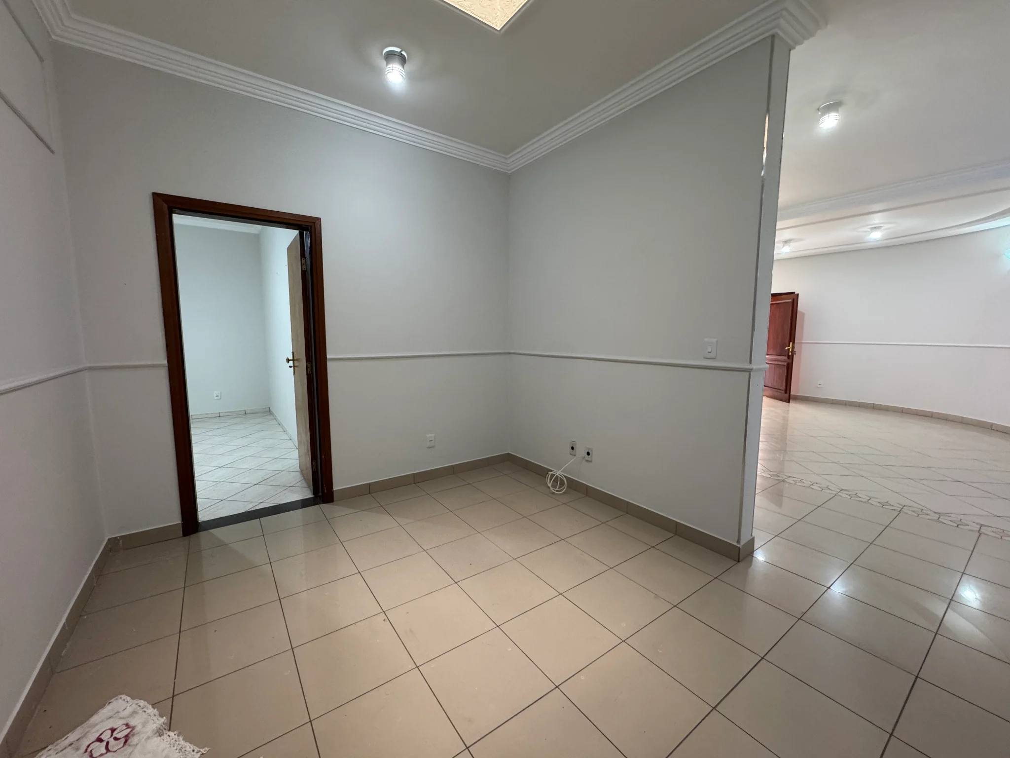 Casa à venda no Condomínio Village Paineiras em Pindamonhangaba/SP