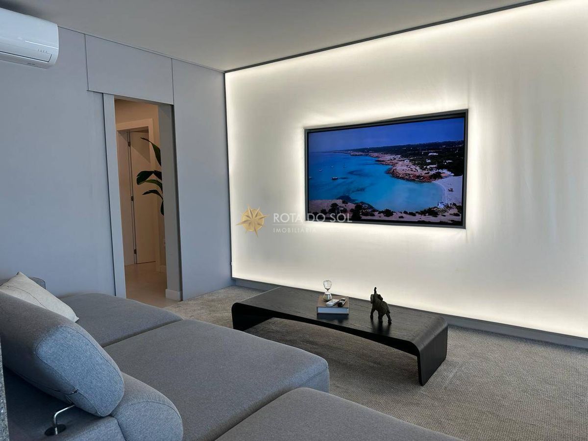 Volo Prime apartamento mobiliado com 3 suítes e 3 vagas na Meia Praia — foto 2