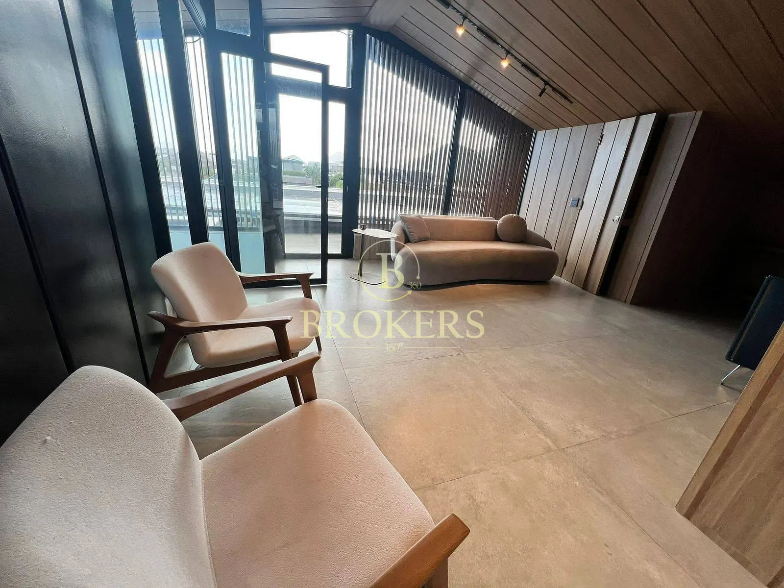 Moderna e sofisticada: Casa triplex no Alphaville com elevador, 5 suítes e terraço panorâmico por R — foto 28