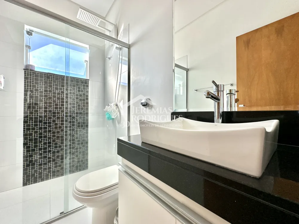 Casa mobiliada para locação no Condomínio Campos do Conde I em Tremembé/SP. 