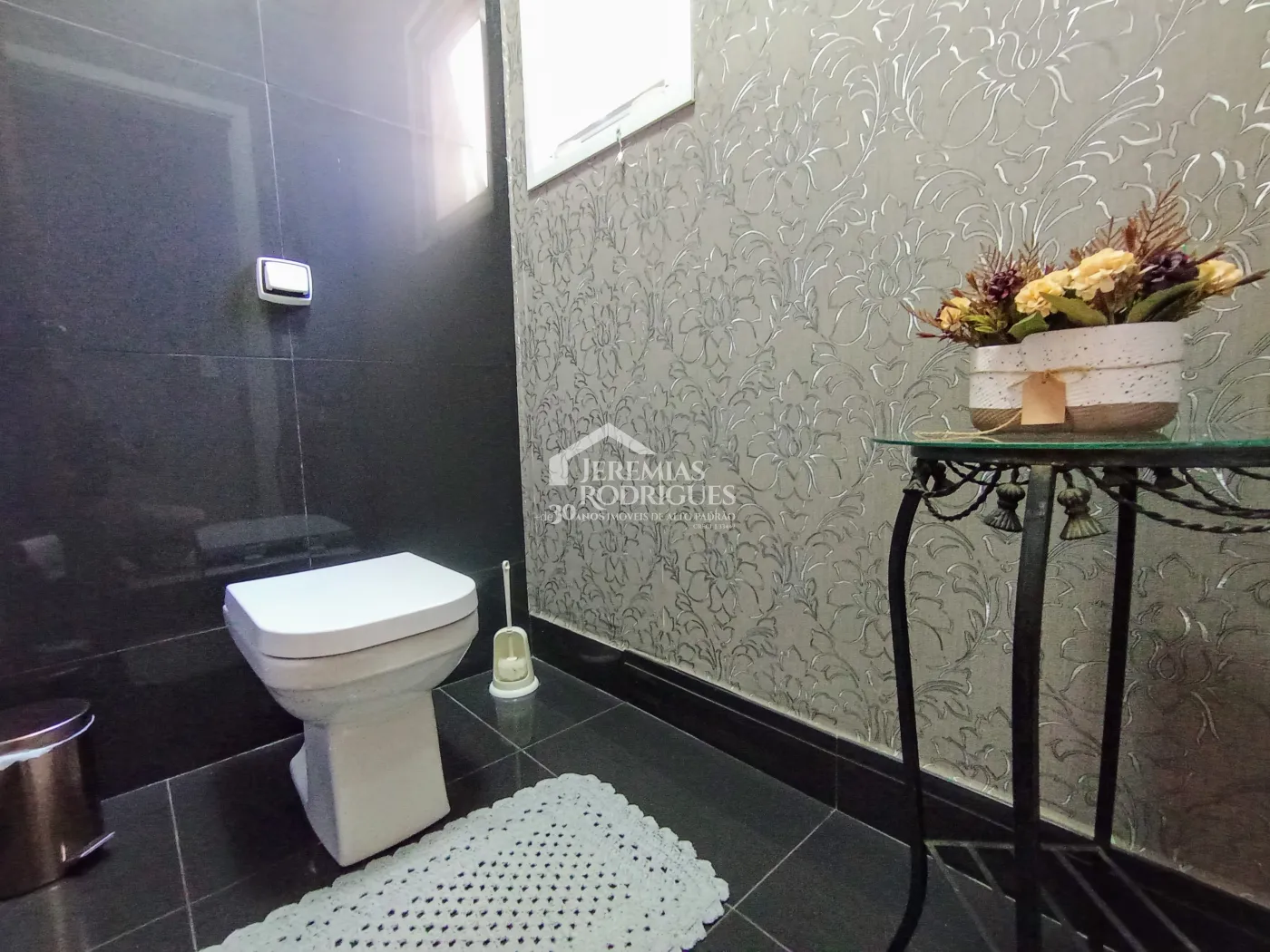 Casa para venda com 3 dormitórios no Condomínio Campos Do Conde II Versailles em Tremembé/SP