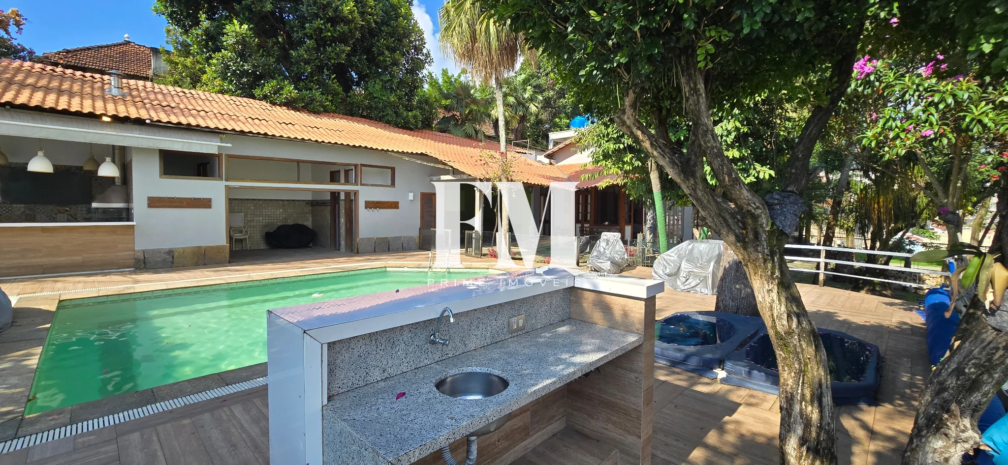 Casa Exclusiva Cercada pelo Verde com Lazer Completo e Guarita com Segurança 24 Horas - foto 12