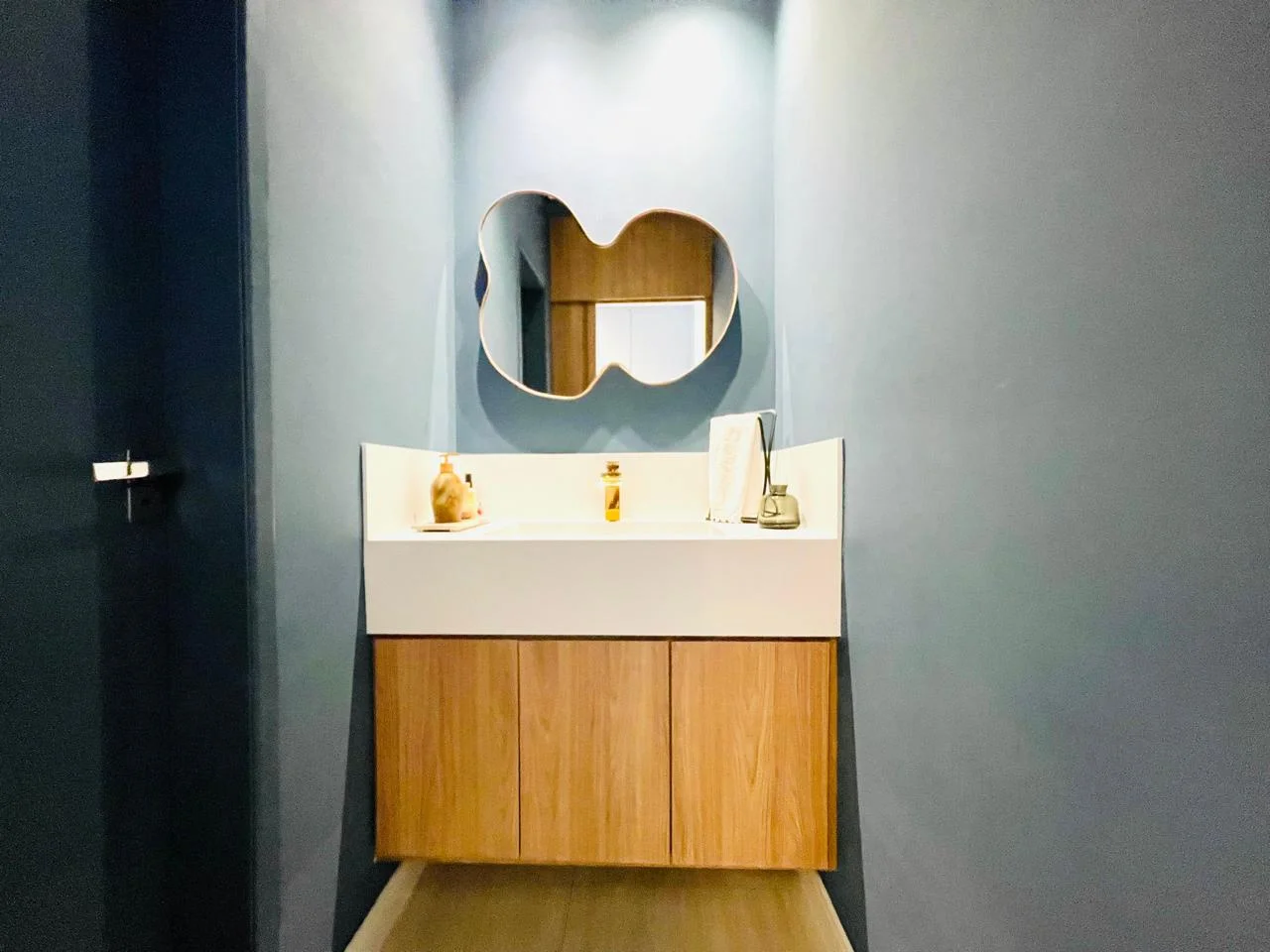 Casa à venda com 3 dormitórios no Condomínio Terras de San Marco em Taubaté/SP.