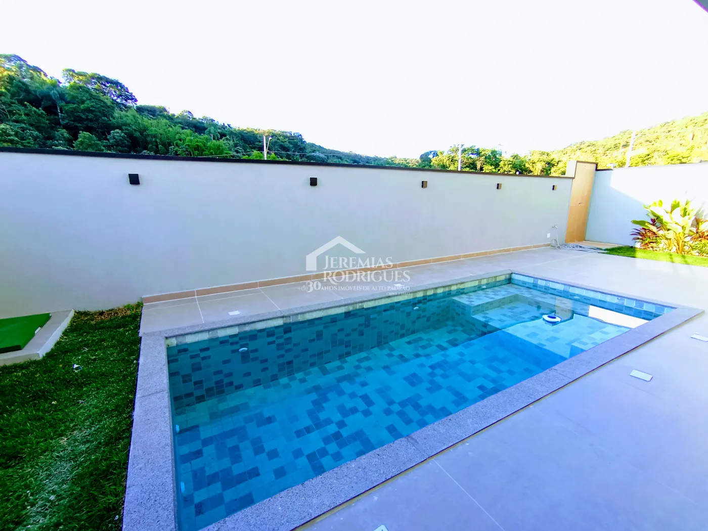 Casa assobradada à venda com 4 dormitórios no Condomínio Cyrella Landscape emTaubaté/SP.