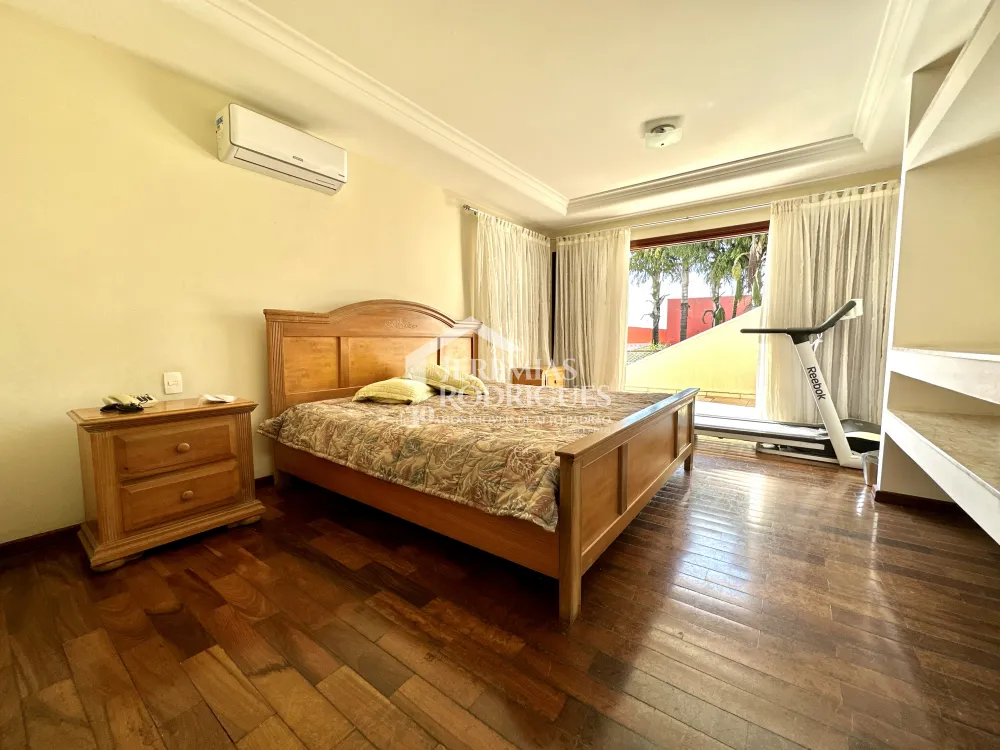 Casa com 4 quartos, 617 m² - Condomínio Taubaté Village - Taubaté/SP