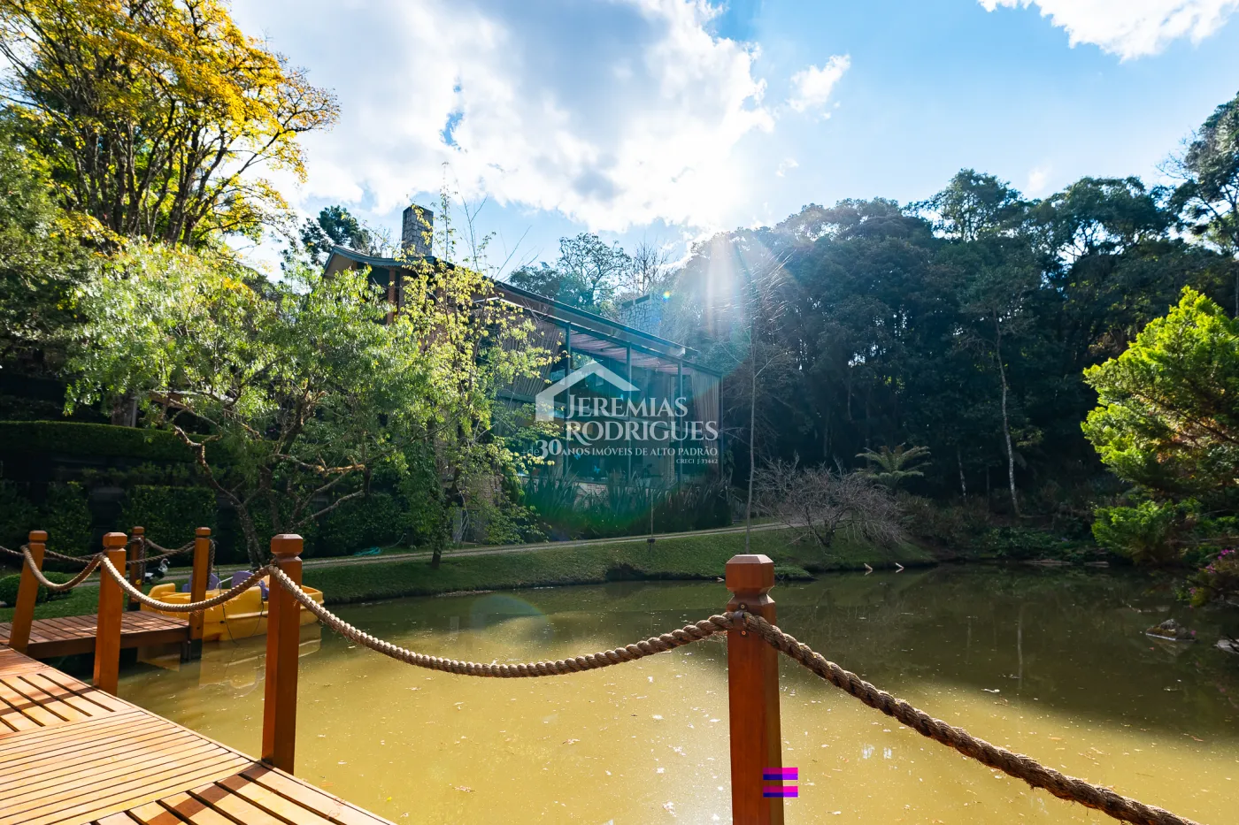 Casa com 7 suítes, 770 m² - Pedra do Fogo - Campos do Jordão/SP.