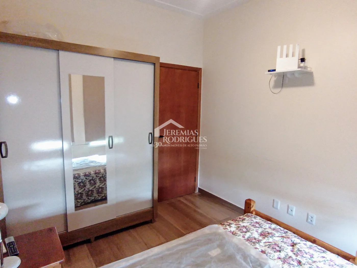 Casa para venda com 2 dormitórios no Residencial Charles Schineider em Taubaté/SP