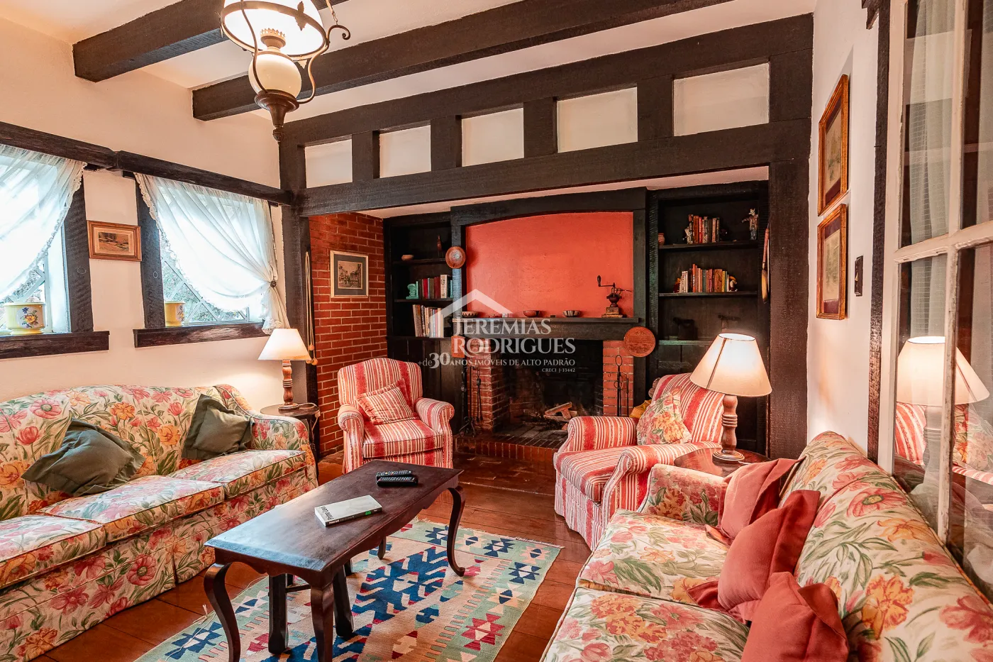 Casa com 9 dormitórios, 694 m² - Condomínio Reserva Figueiredo - Campos do Jordão/SP