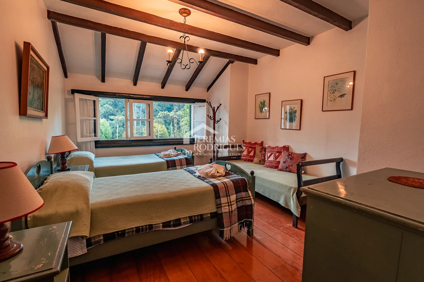 Casa com 9 dormitórios, 694 m² - Condomínio Reserva Figueiredo - Campos do Jordão/SP