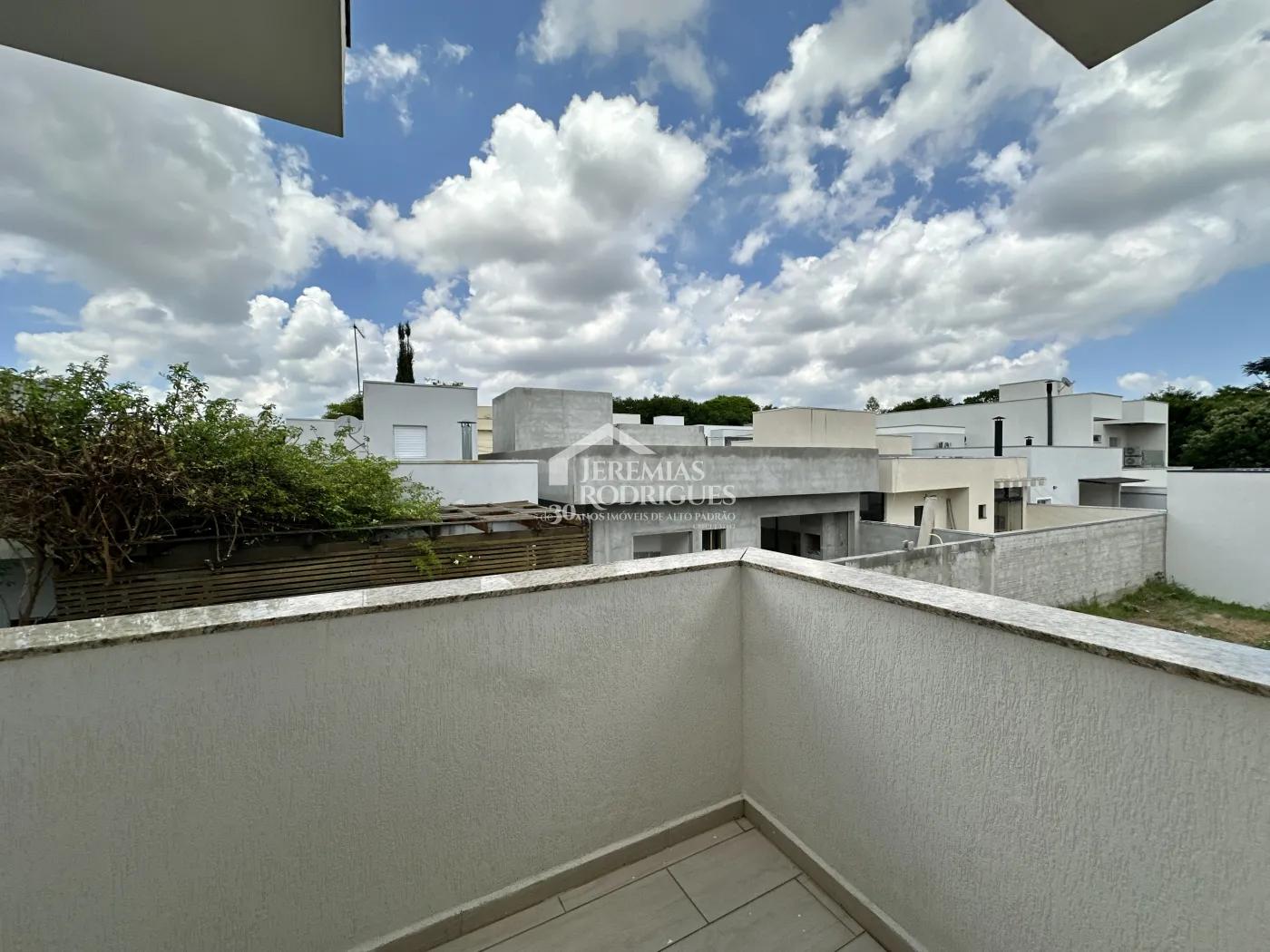 Casa para venda e locação com 4 suítes no Condomínio Campos do Conde II em Tremembé/SP