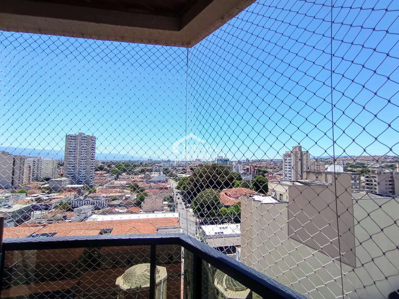 Apartamento para venda com 2 suítes no Edifício Rosa Abirached em Taubaté/SP