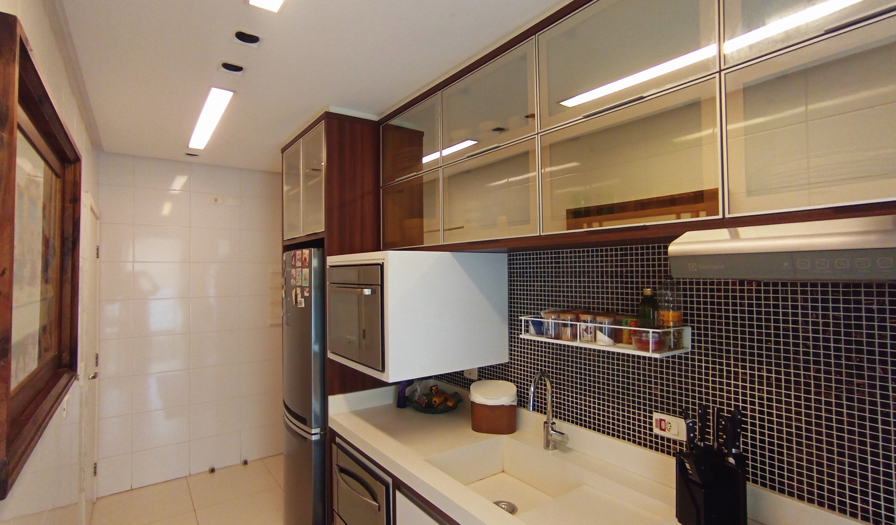 Apartamento à venda com 3 suítes no Condomínio Renaissance em Taubaté/SP.