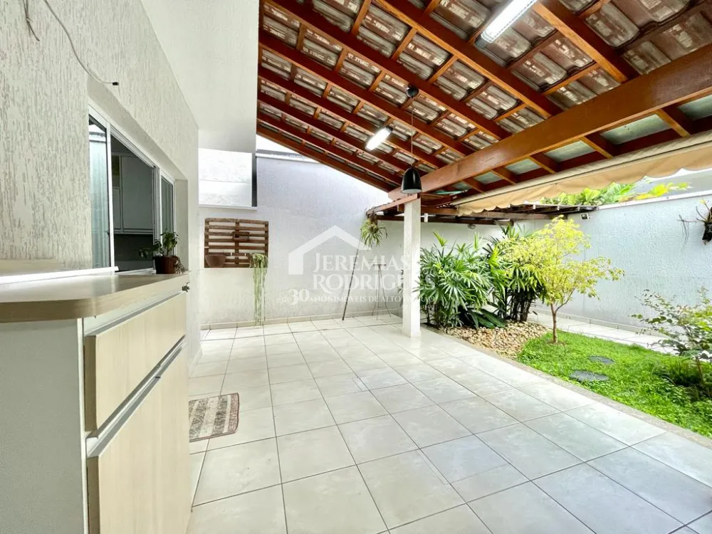 Casa à venda no Condomínio Ouro Ville em Taubaté/SP