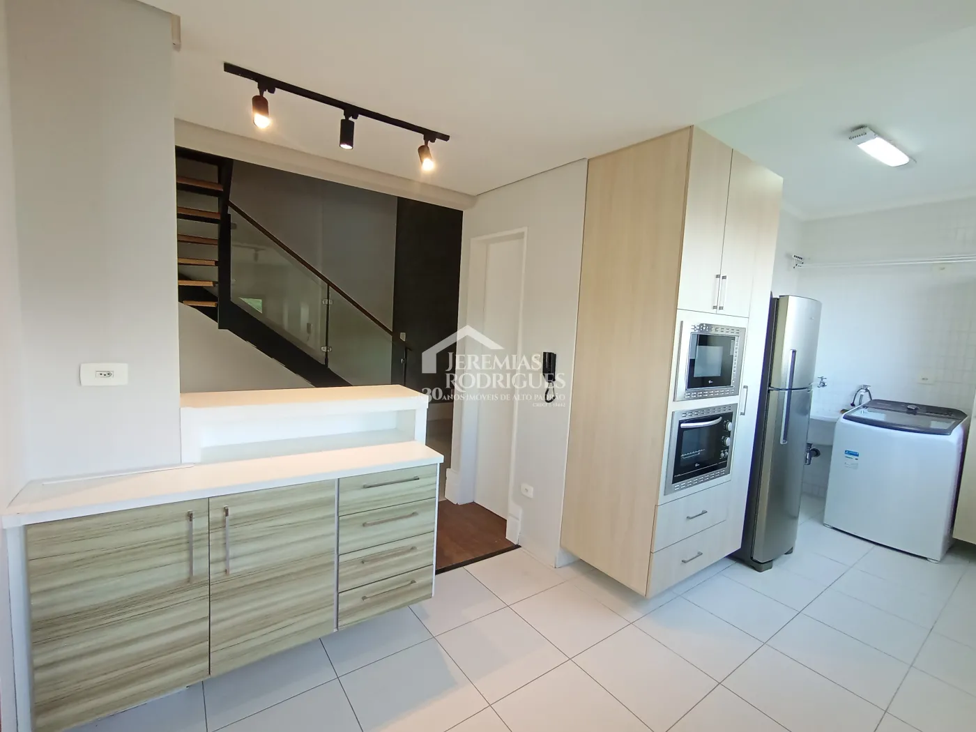 Apartamento duplex à venda com 3 dormitórios no Edifício Residencial Jabuticabeiras em Taubaté/SP