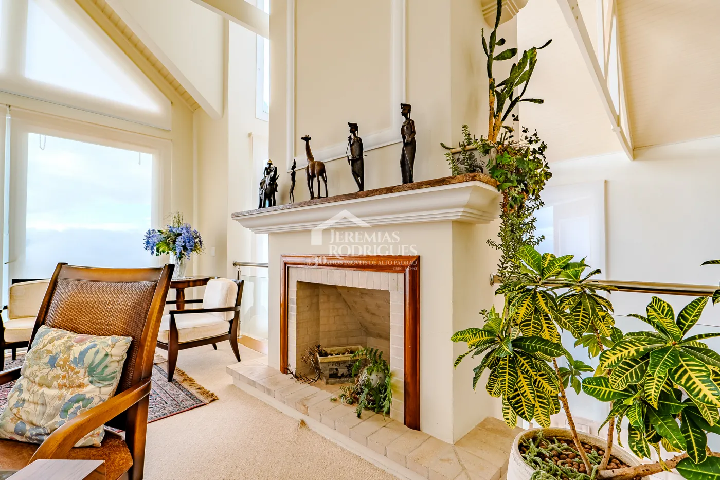 Casa à venda no Parque Pedra do Baú em Campos do Jordão/SP.