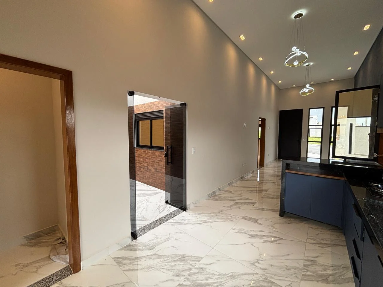 Casa alto padrão 120m² com jardim de inverno à venda no Bosque da Imperatriz – Pindamonhangaba/SP