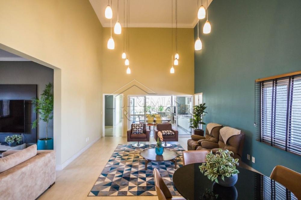 Casa para venda e locação com 4 suítes no Condomínio Real Ville em Pindamonhangaba/SP